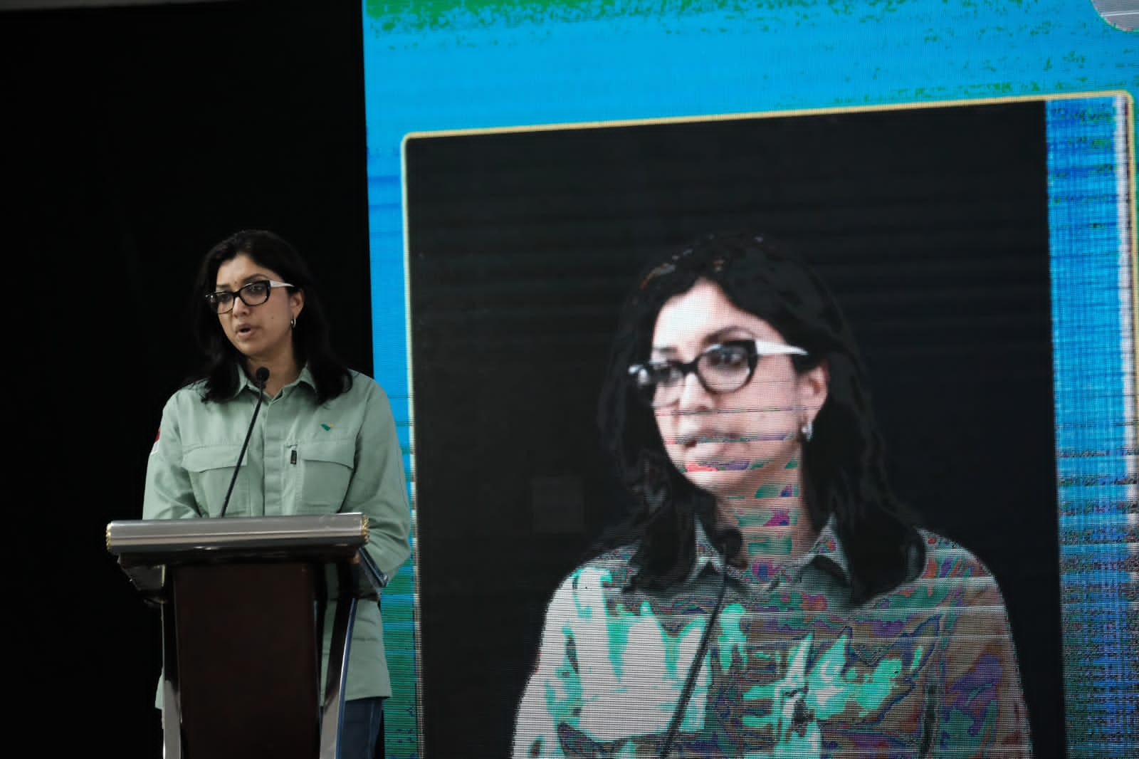 Presiden Komisaris PT Vale, Desnhee Naidoo, saat menyampaikan sambutan pada Groundbreaking IGP Morowali di Port Sambalagi, Jumat (10/2/2023). FOTO: ISTIMEWA