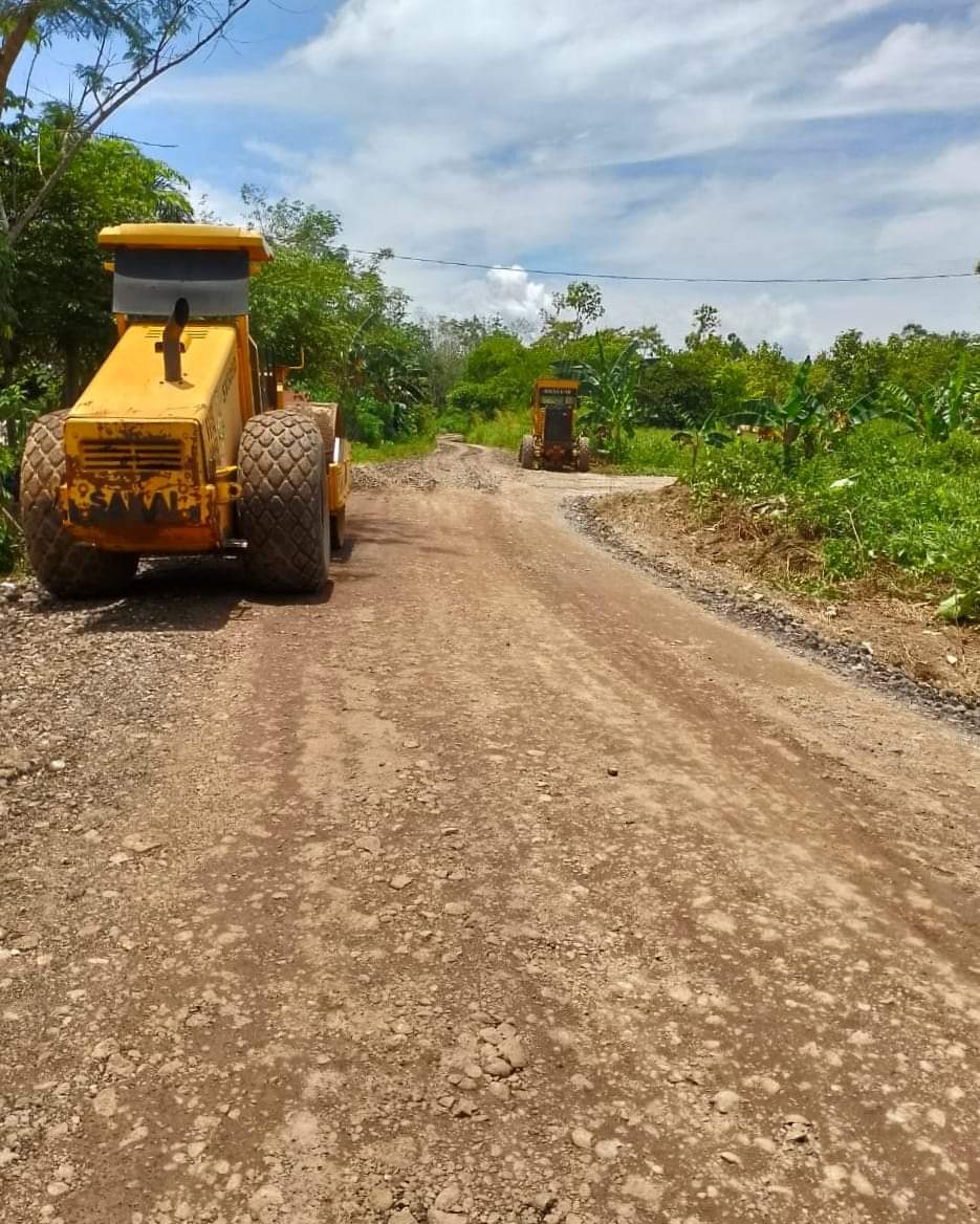 Kondisi pengaspalan jalan di ruas Beteleme - Nuha, Senin (27/2/2023). Foto: IST