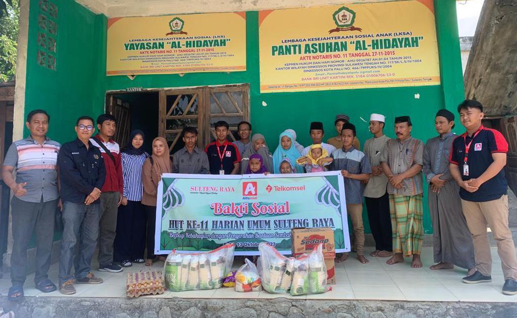 DOKUMENTASI aksi sosial Sulteng Raya di beberapa panti asuhan di Kota Palu, dalam rangka merayakan HUT ke 11 Tahun, Jumat (13/10/2023). FOTO: Dok. SR