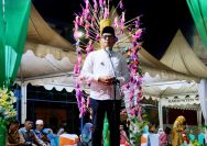 Bupati Morowali Utara Dr. dr Delis Julkarson Hehi, MARS menutup MTQ Ke-V dan Festival Seni Qasidah LASQI di Pelataran Kantor Bupati, Minggu (19/11/2023). FOTO: IST