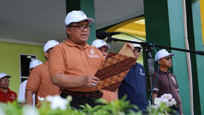 FOTO: Kakanwil Kemenag Sulteng, Ulyas Taha, memimpin apel peringatan HAB Ke-78 Kemenag di Kanwil Kemenag Sulteng, Rabu (3/1/2024). FOTO: IST