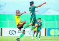 Suasana pertandingan Liga 2 antara Persipal Palu VS Persewar Waropen di Stadion Gawalise Palu, Sabtu (6/1/2024). Foto: Dok. Persipal Palu